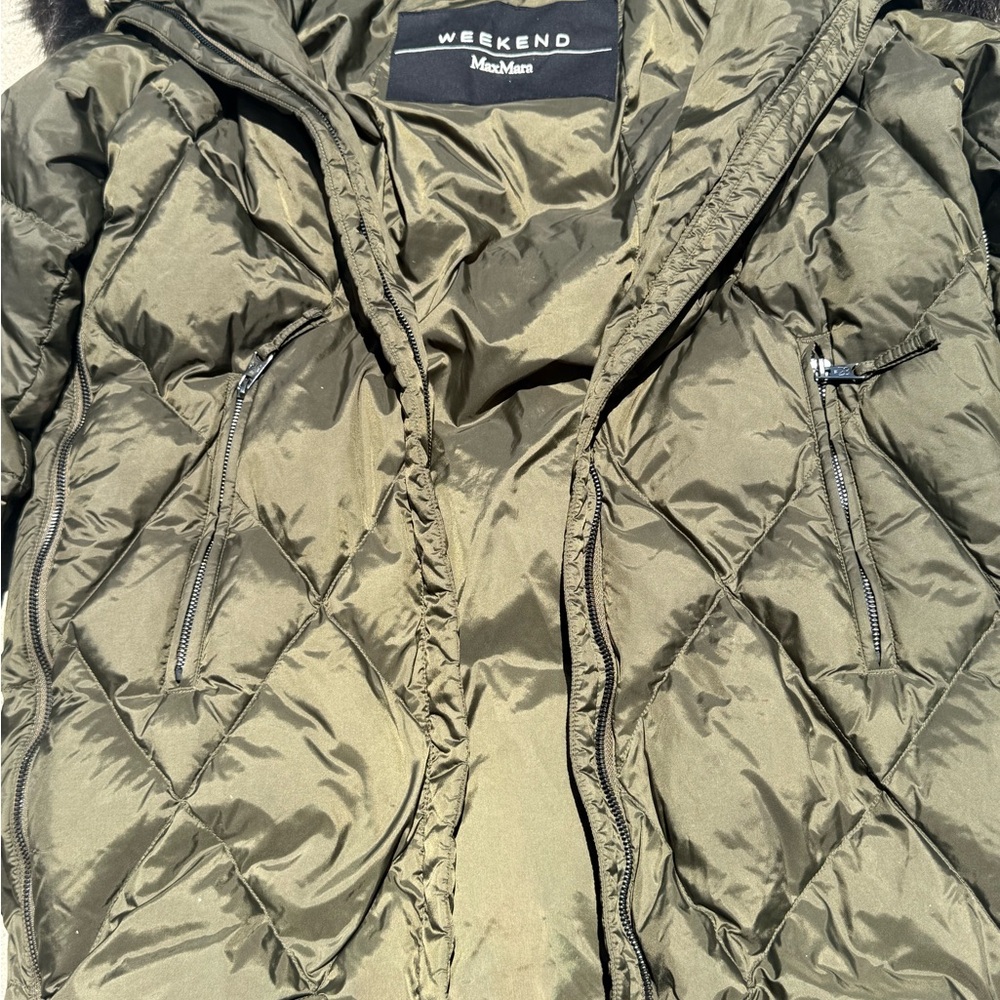 MaxMara Women’s Olive Puffer Jacket with Mink Fur Trim - Picture 4 of 9